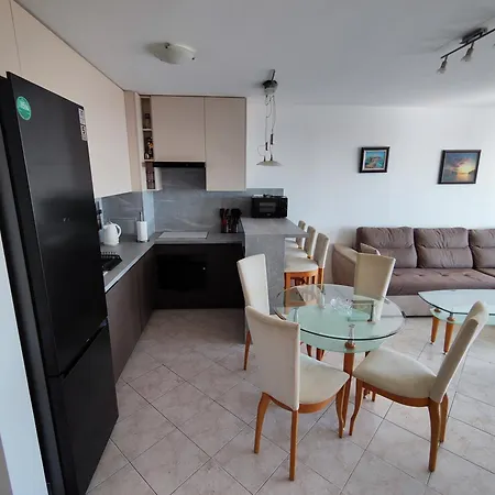 Sun Coast Apartment